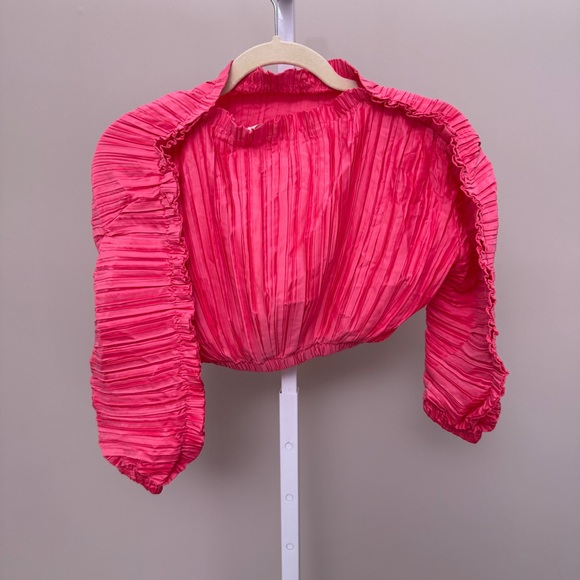 Cult Gaia
Girls' Kassie Satin Plissé TOP AND PANTS SET NEW WITH TAGS SIZE 6 - Picture 4 of 10